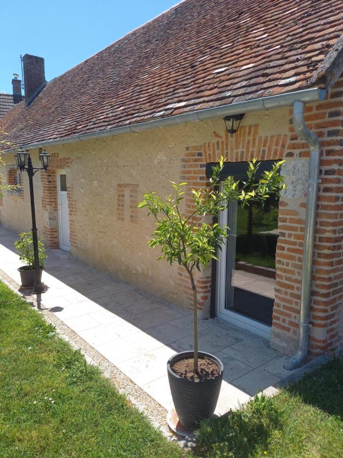 logement indépendant Tour-en-Sologne Esterno foto